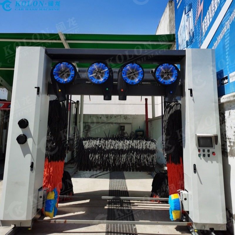 Автоматическая машина для стирки автомобилей с рулевыми щетками